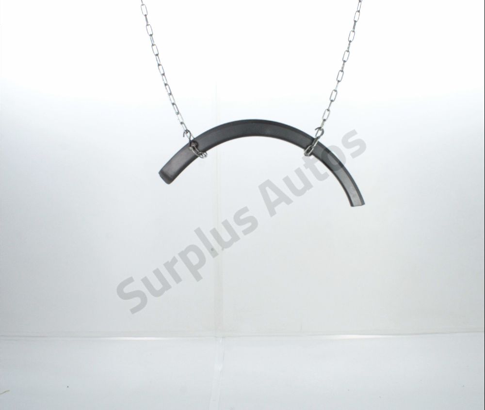 Elargisseur d'aile avant droite