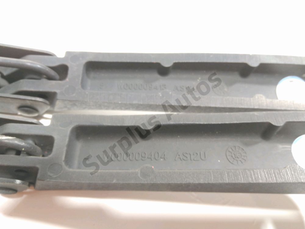 Bras d'essuie-glace avant