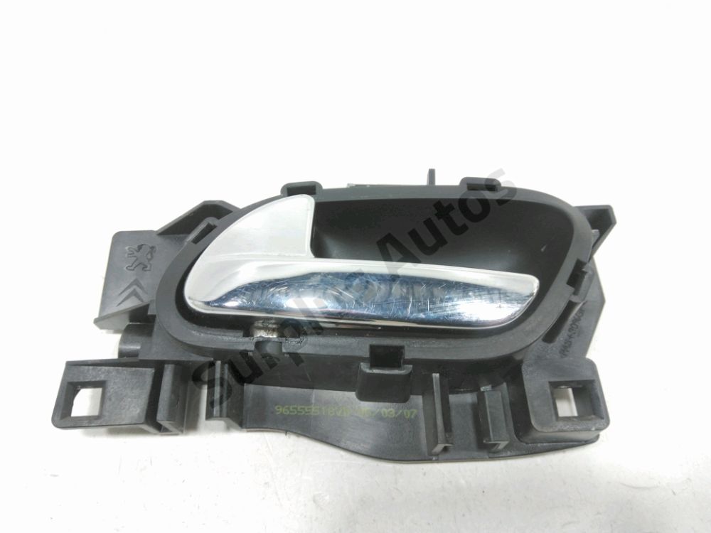 Poignée intérieure porte avant gauche