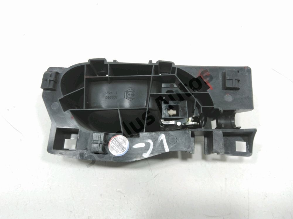 Poignée intérieure porte avant gauche