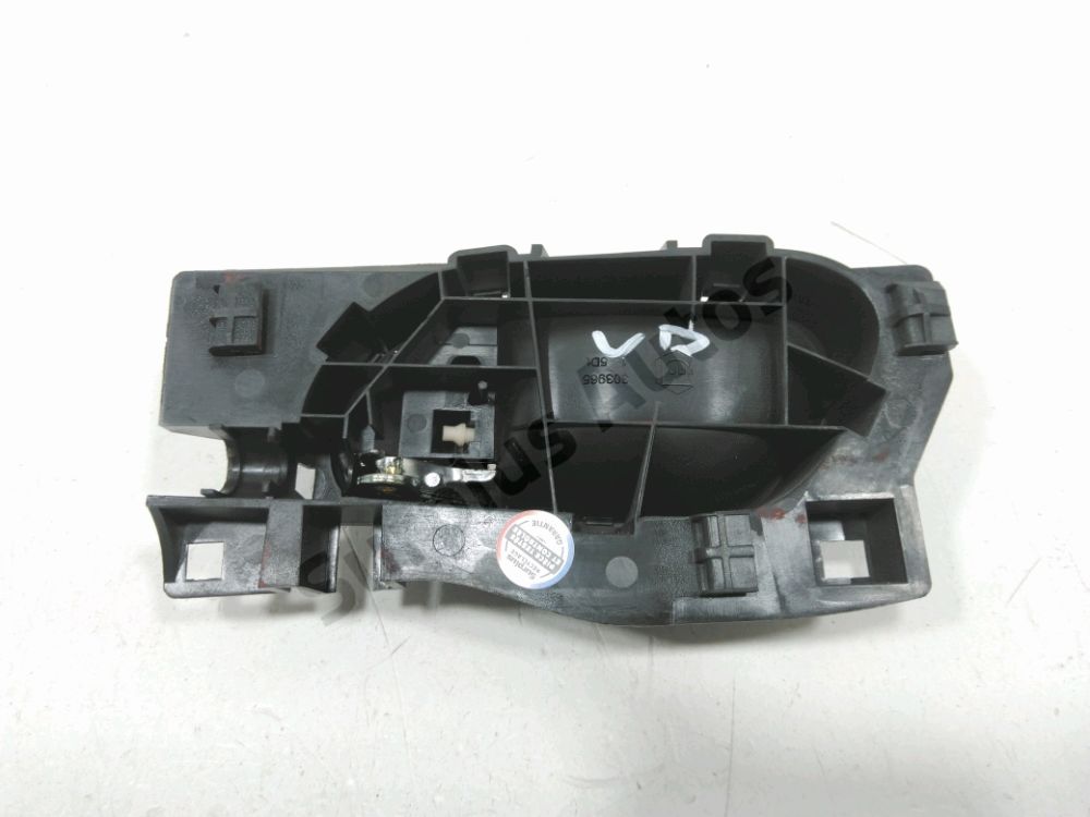 Poignée intérieure porte avant droite