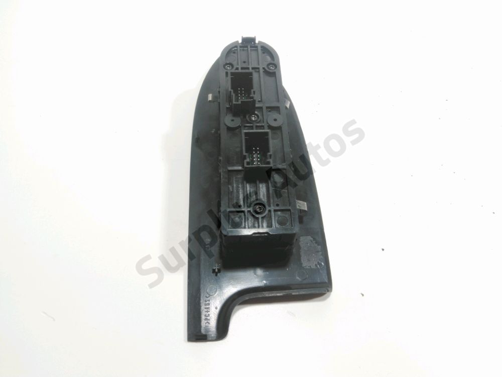 Commande lève-vitre avant gauche