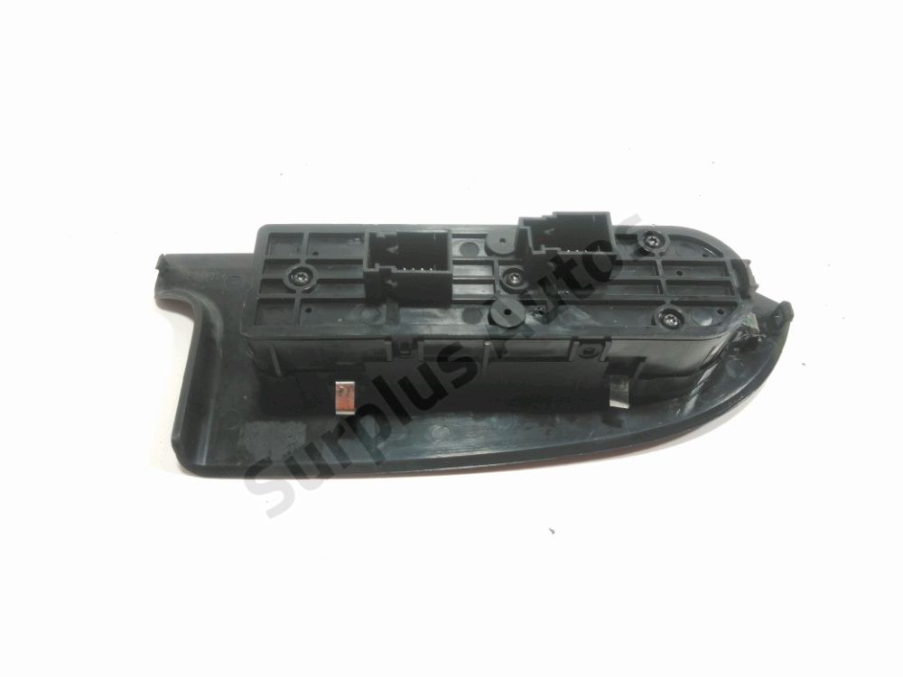 Commande lève-vitre avant gauche