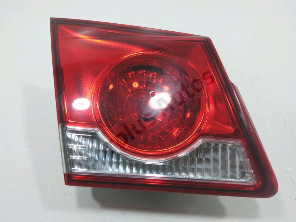 Feu arriere interieur gauche