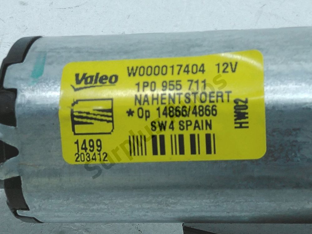 Moteur d'essuie glace arrière