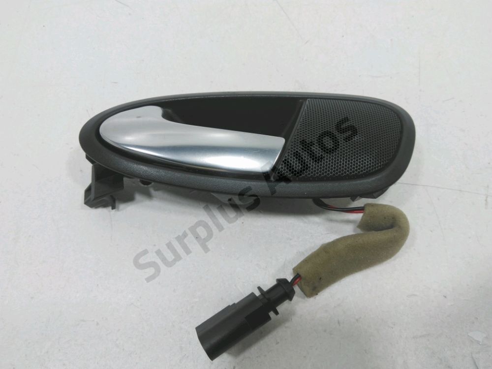 Poignee interieure porte arriere gauche