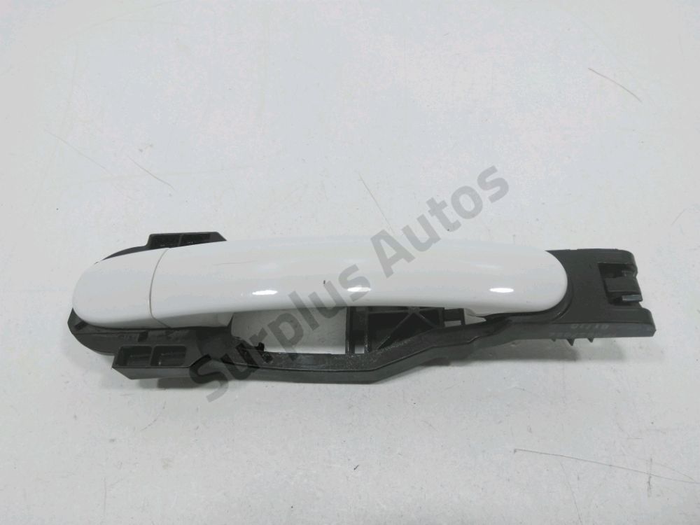 Poignee exterieure avant droite