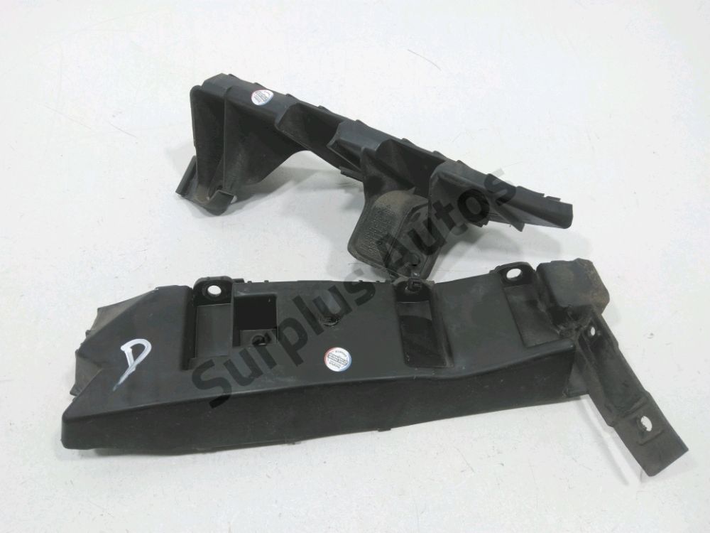 Support droit de pare-choc arrière