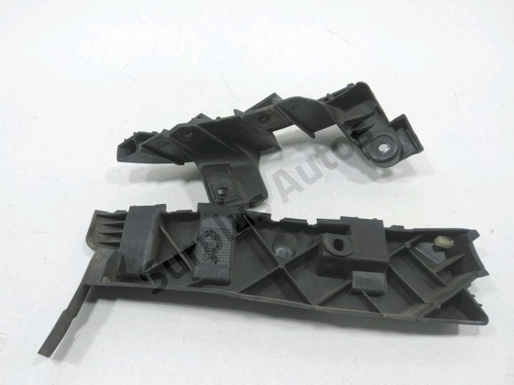 Support droit de pare-choc arrière