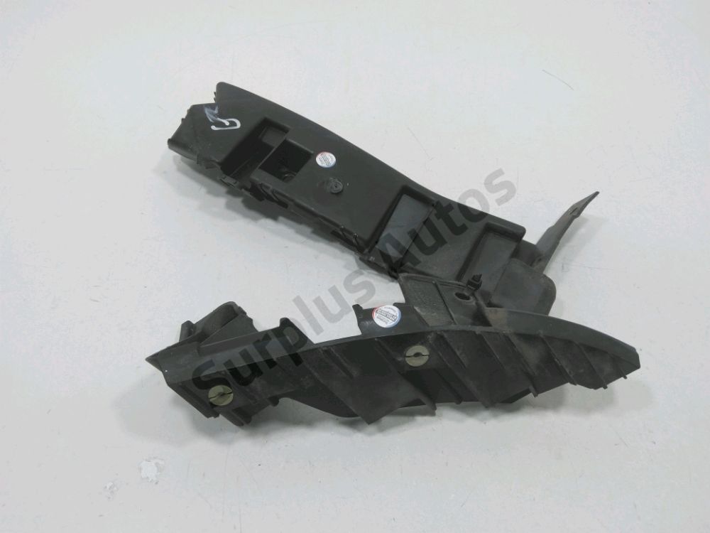 Support gauche de pare-choc arrière