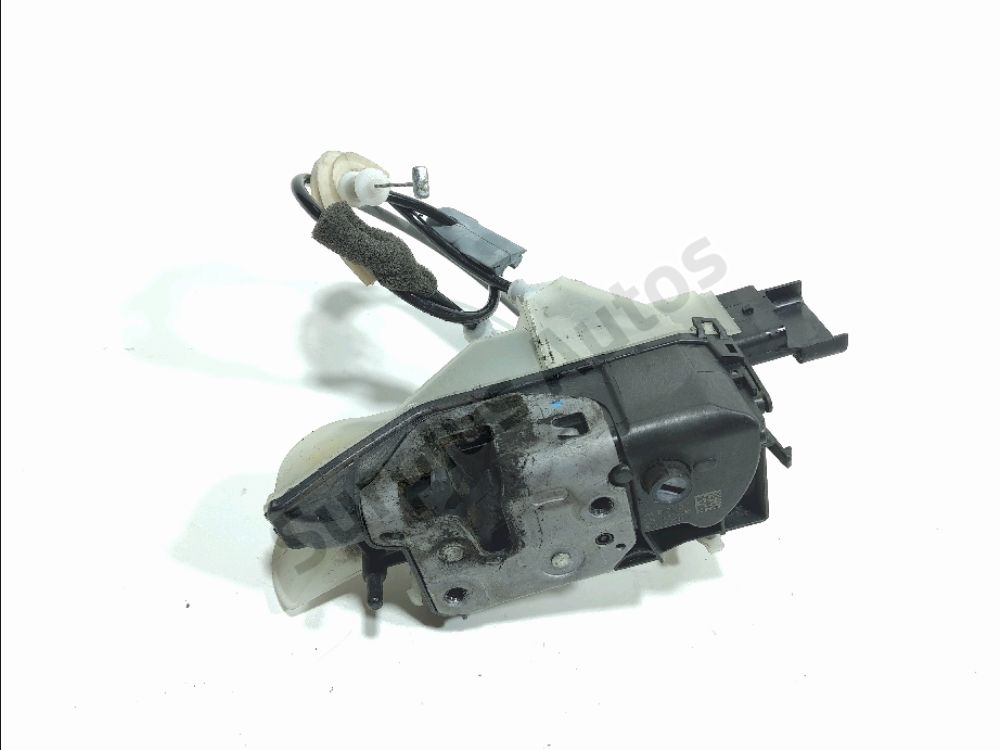 Serrure de porte avant gauche