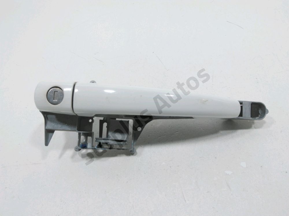 Poignée extérieure avant gauche