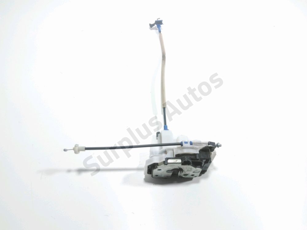 Serrure de porte avant droite