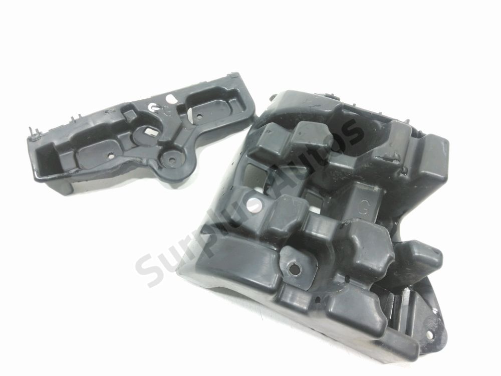 Support gauche de pare-choc arrière