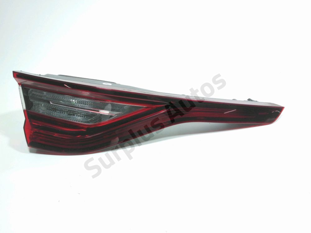 Feu arrière intérieur gauche