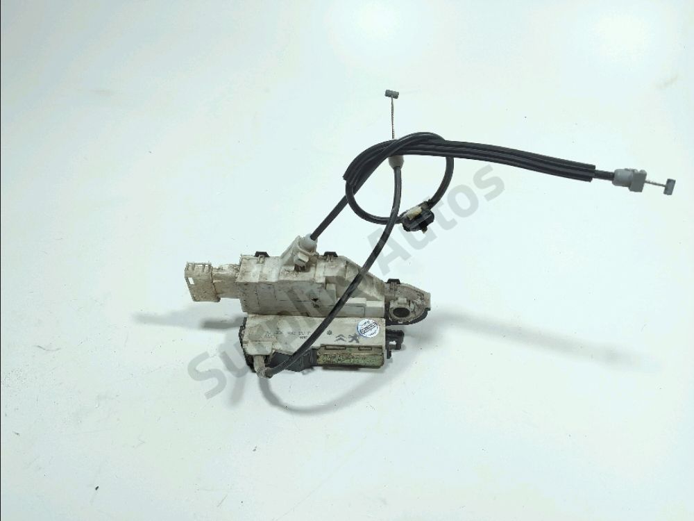 Serrure de porte avant gauche