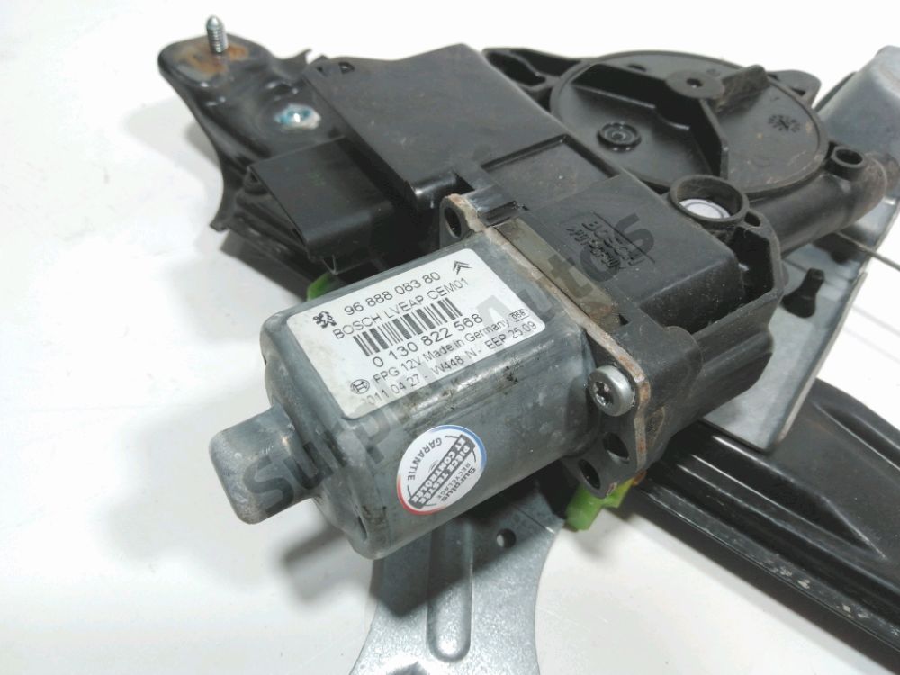 Lève-vitre électrique arrière droit