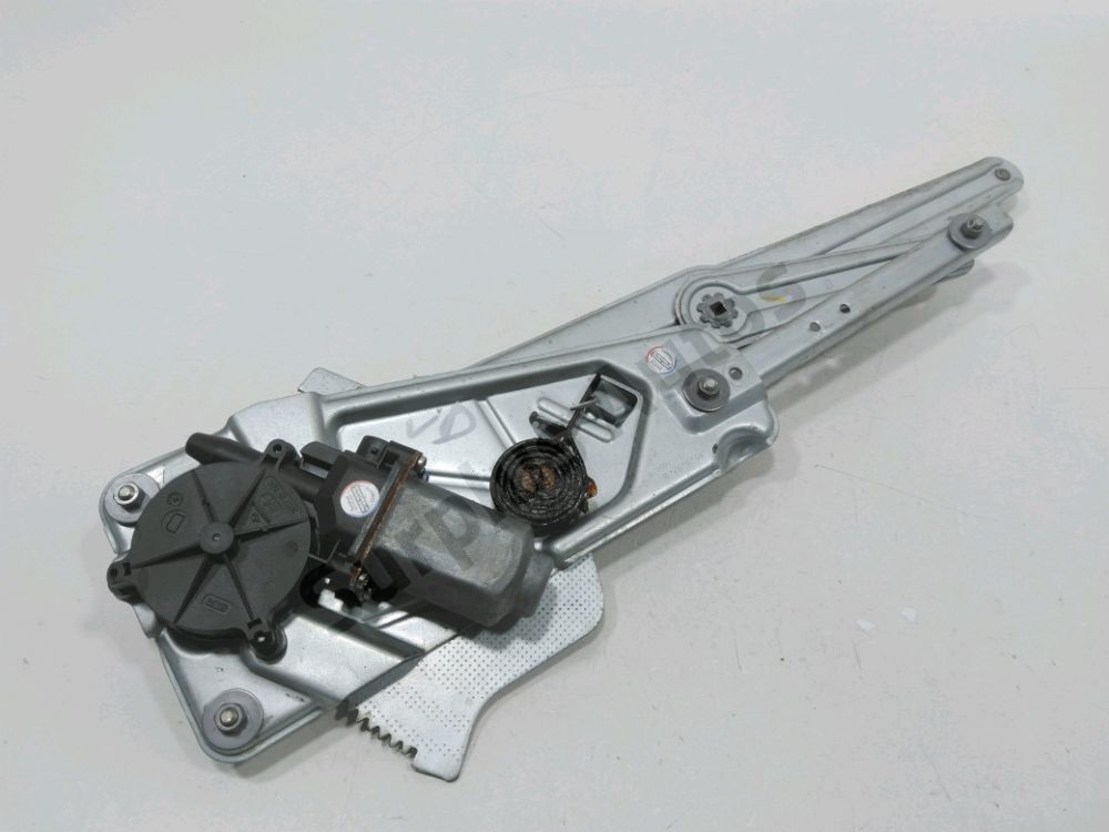 Lève-vitre électrique avant droit