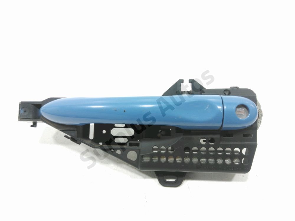 Poignee exterieure avant gauche