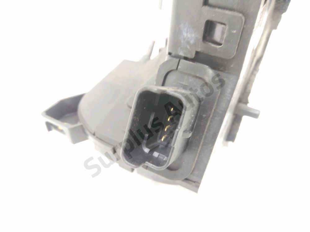 Serrure de porte arrière droite