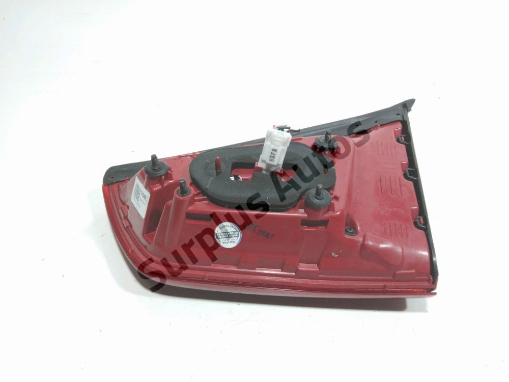 Feu arrière intérieur gauche