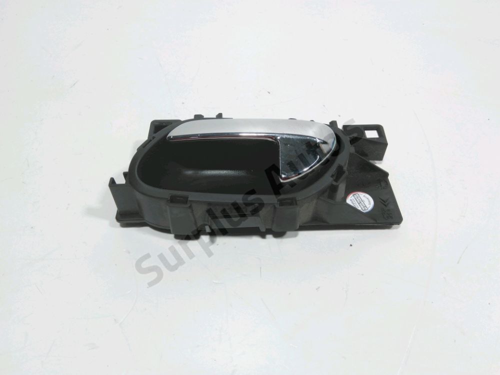 Poignée intérieure porte avant gauche