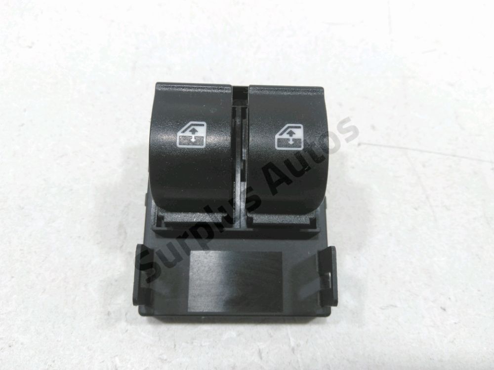 Commande lève-vitre avant gauche