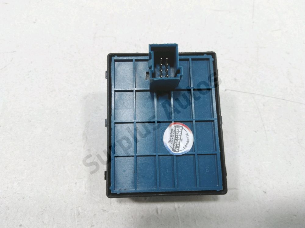 Commande lève-vitre avant gauche