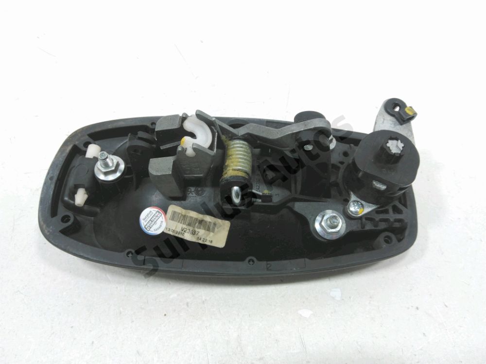 Poignée extérieure avant gauche