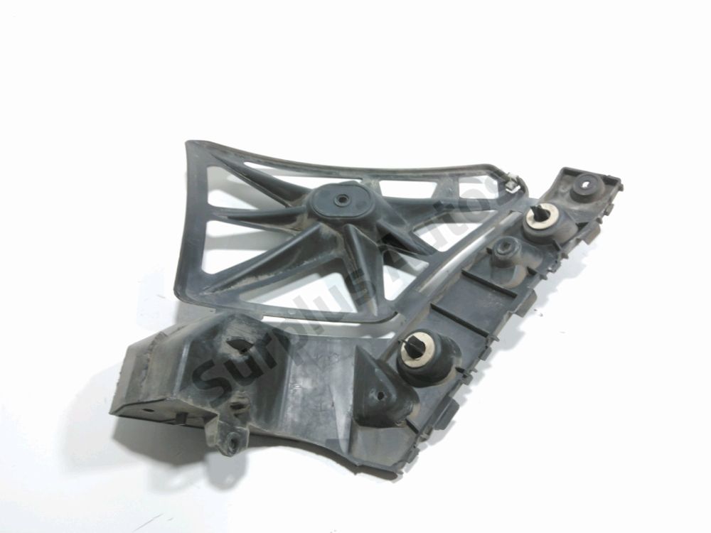 Support droit de pare-choc arrière