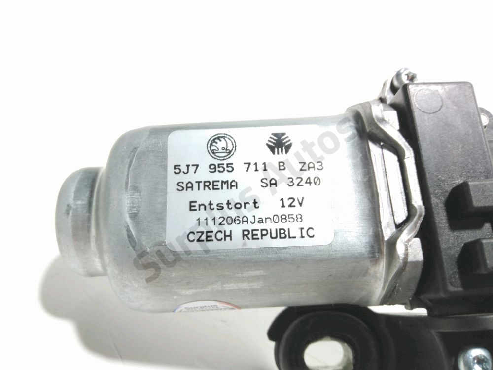 Moteur d'essuie glace arrière