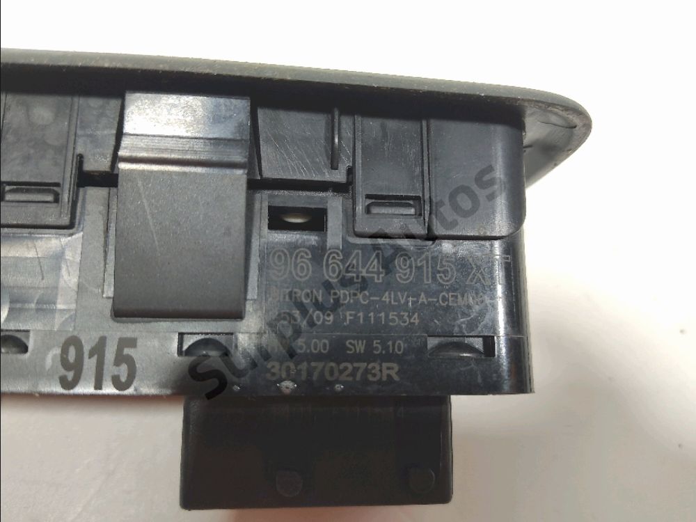 Commande lève-vitre avant gauche