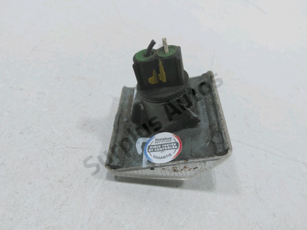 Répétiteur d'aile gauche