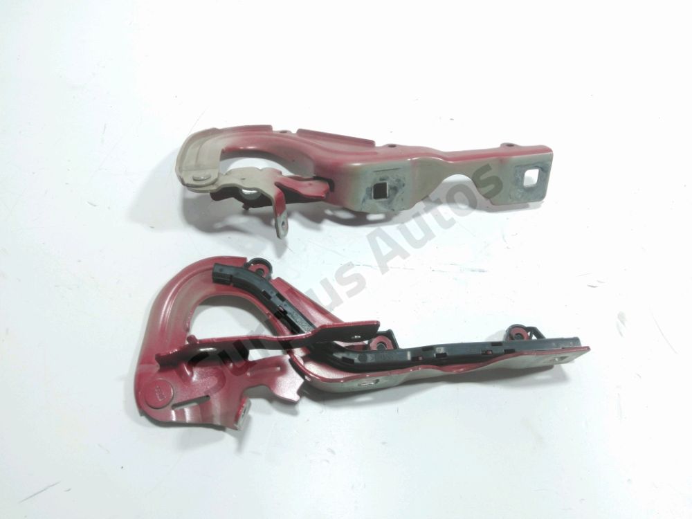 Jeu de charnières de capot