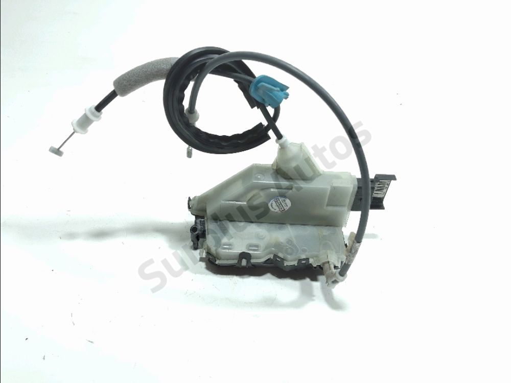 Serrure de porte avant droite