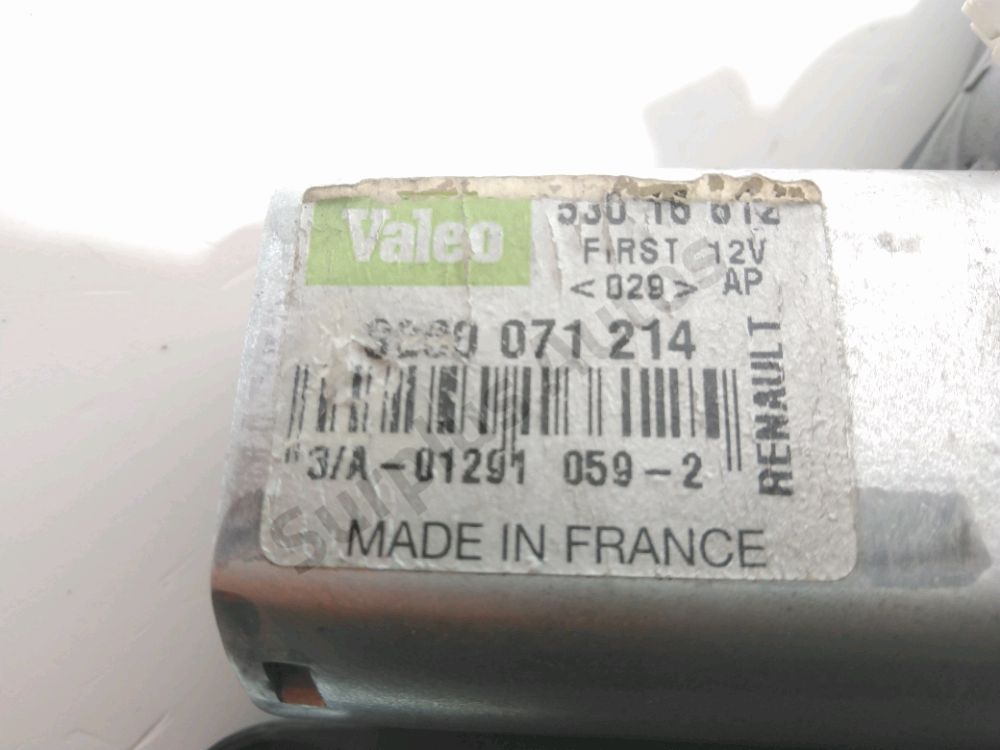 Moteur d'essuie glace arrière