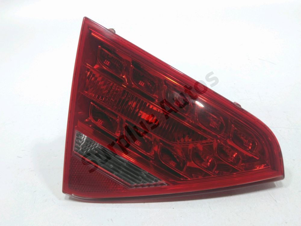 Feu arriere interieur gauche