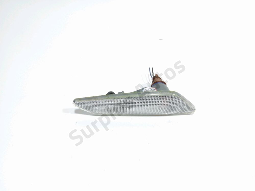 Répétiteur d'aile gauche