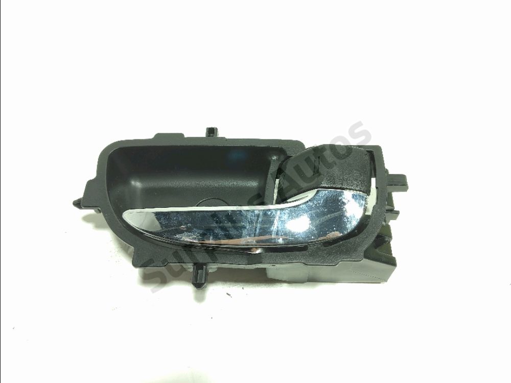 Poignee interieure porte avant droite