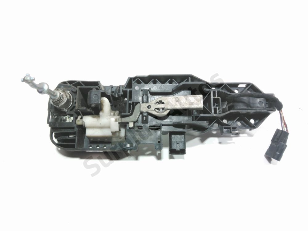 Poignée extérieure avant gauche