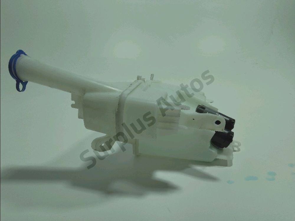 Réservoir de lave glace avant