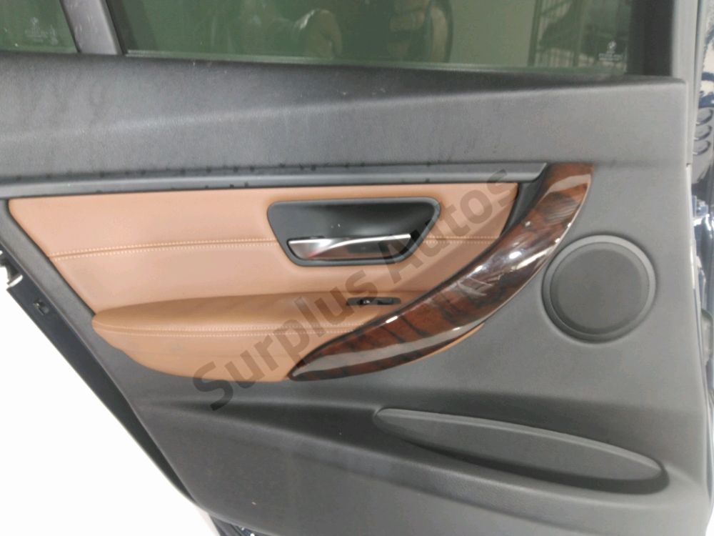 Porte arrière gauche