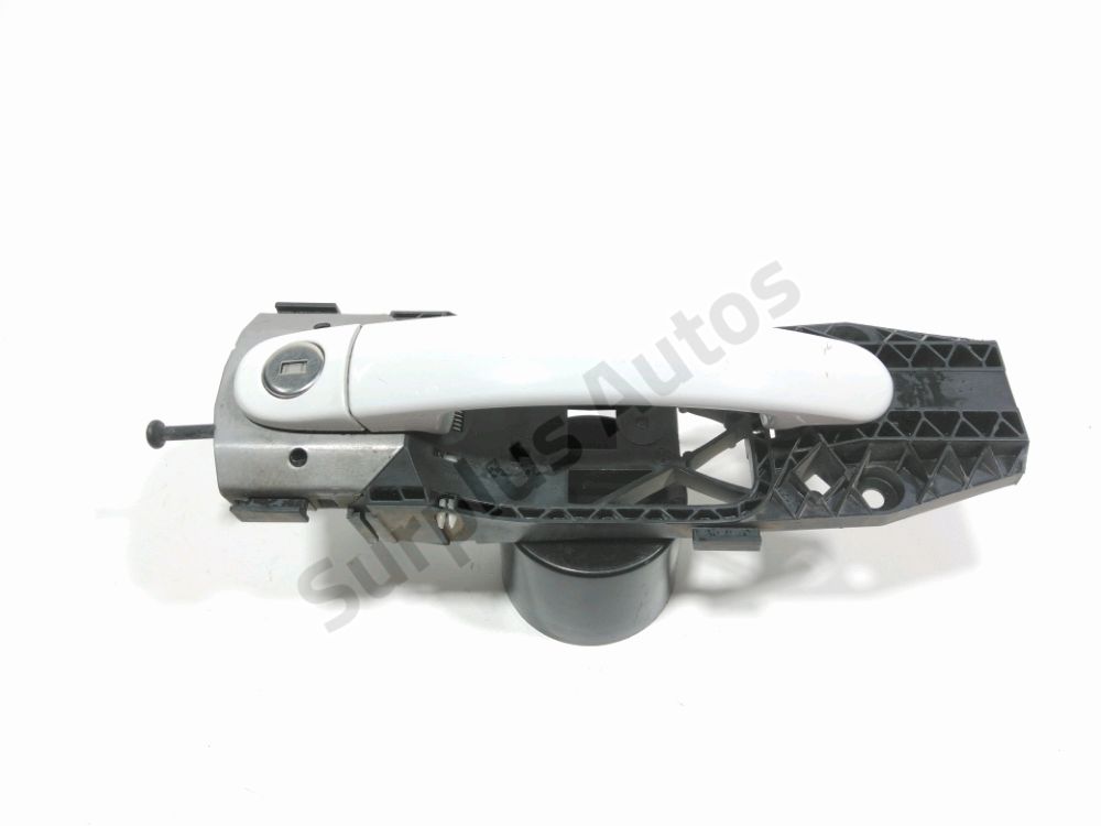 Poignee exterieure avant gauche