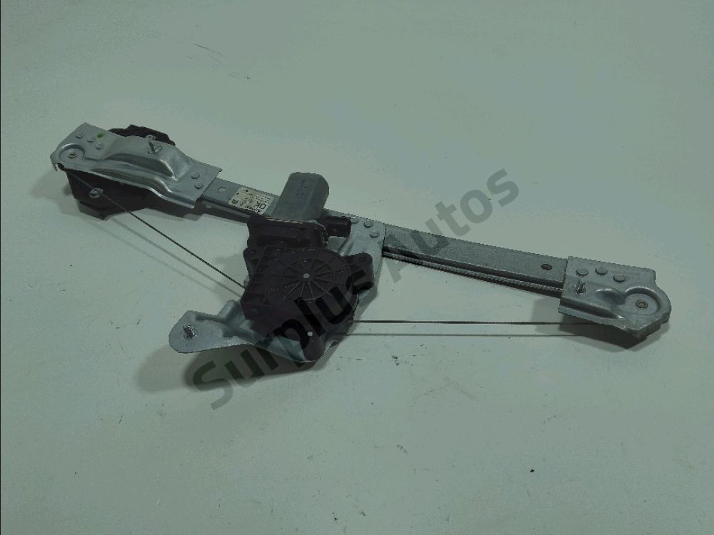 Lève-vitre électrique avant droit