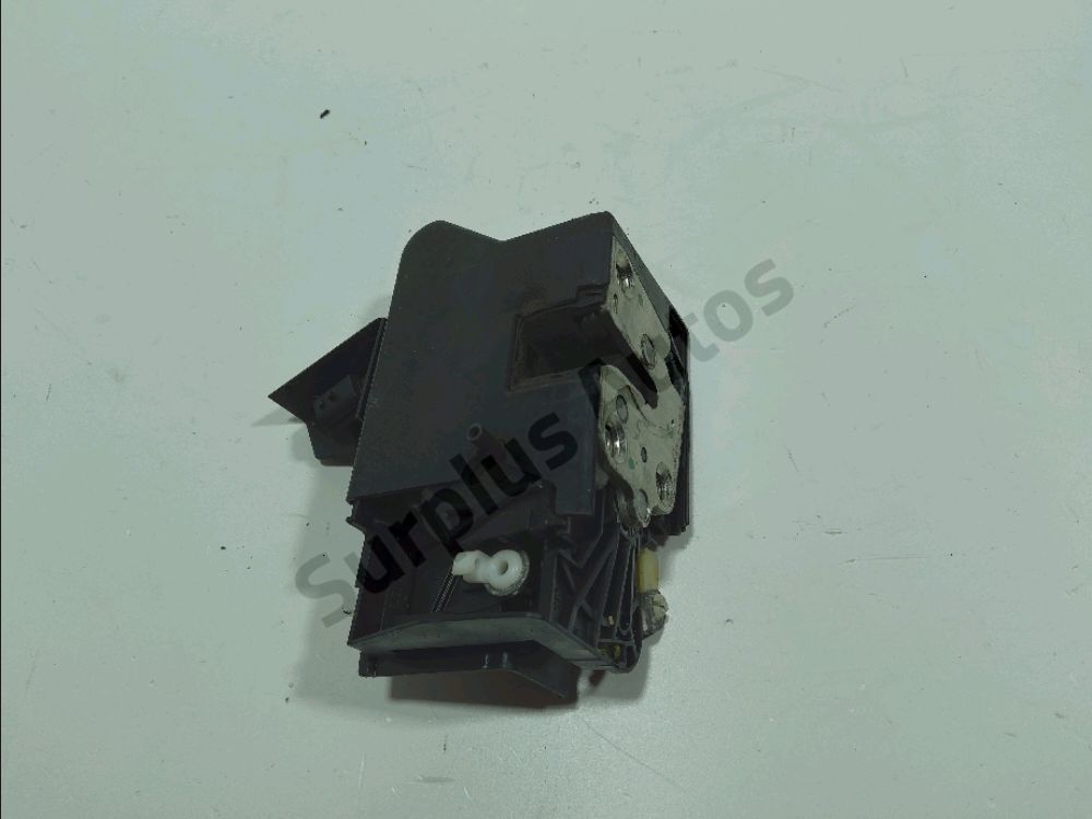 Serrure de porte arrière droite