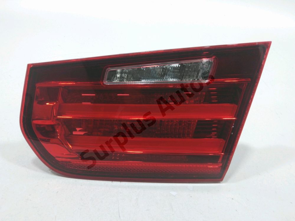 Feu arrière intérieur droit