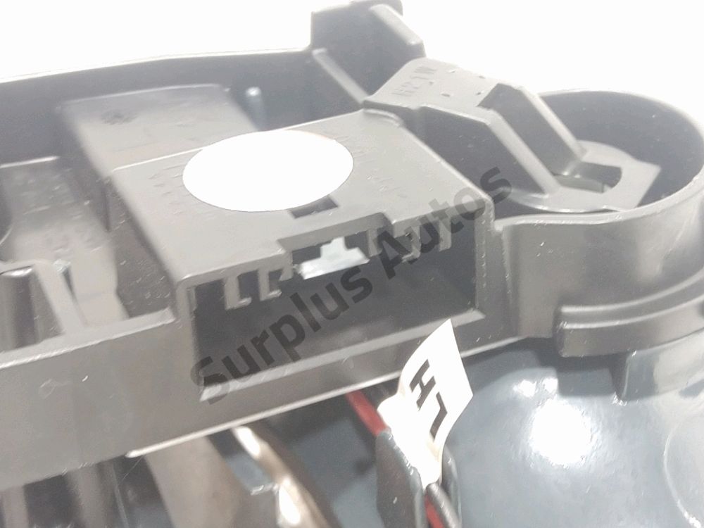 Feu arrière intérieur gauche