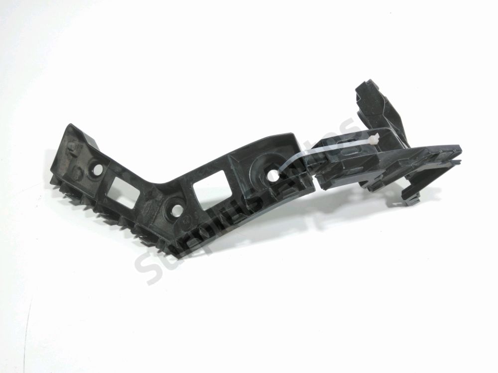 Support droit de pare-choc arrière