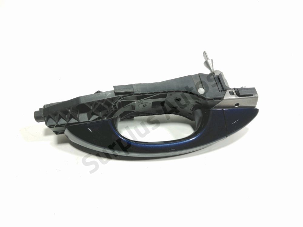 Poignée extérieure avant gauche