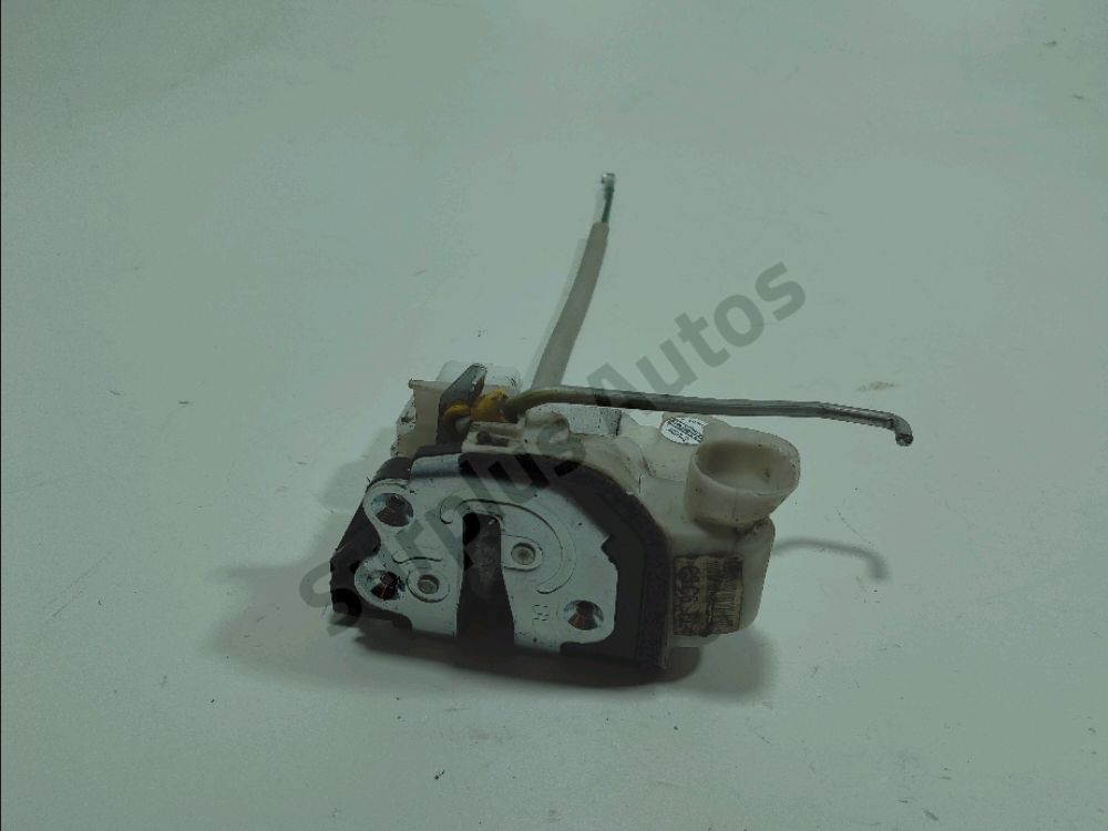 Serrure de porte avant gauche